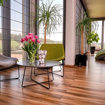 Hotel Atut W Licheniu Экстерьер фото
