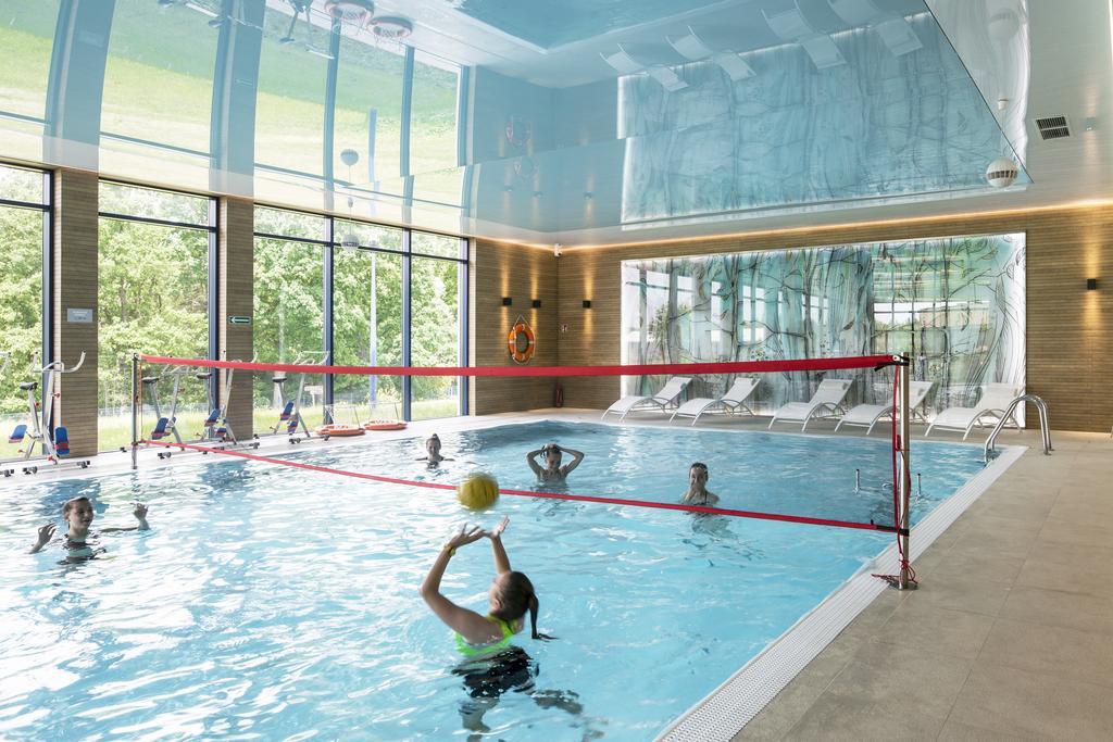 Hotel Atut W Licheniu Экстерьер фото