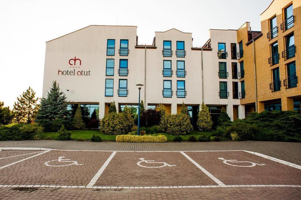 Hotel Atut W Licheniu Экстерьер фото
